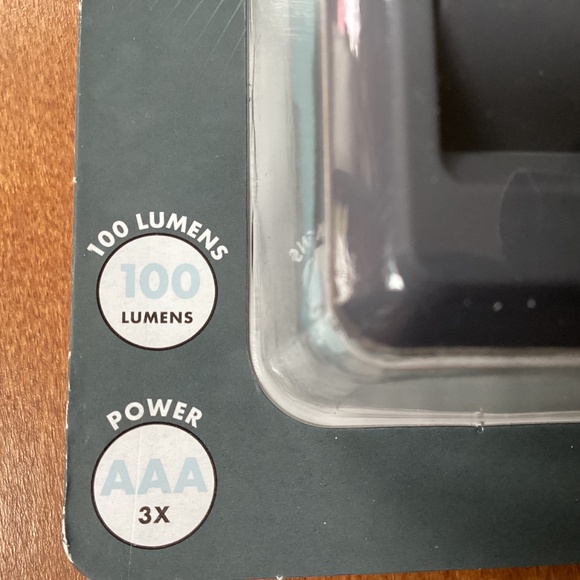 Complete Home LED Work Light New - Picture 4 of 9